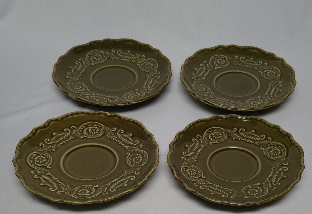 Canonsburg Regency Green Saucers Set of 4 Vintage Ironstone Olive Plates
